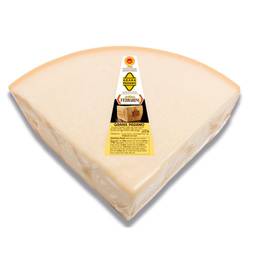 Ferrarini Grana Padano 9-10M, PDO, GMO Free 2